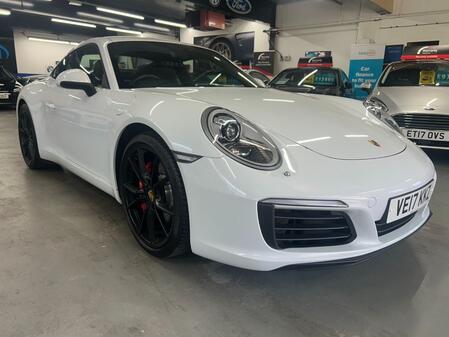 PORSCHE
